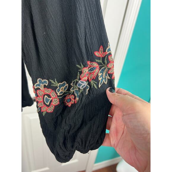 American Eagle Womens Top Blouse Small Embroidery Black Boho Bohemian V Neck - Picture 4 of 8